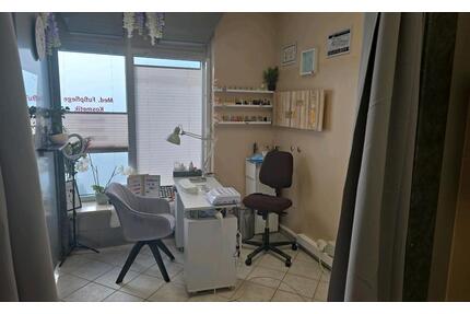 schöne Räumlichkeiten - 400,00&nbsp;EUR Kaltmiete, in Fürstenfeldbruck (PLZ: 82256)