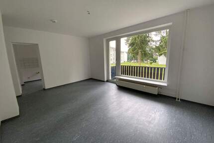 Helle 3-Zimmer Wohnung mit Balkon im Pinienhain zu vermieten - Stadtallendorf