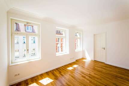 Wohnung zum Mieten in Leipzig 950,00 € 93.31 m²