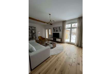 Haus zum Mieten in Gräfenhainichen 667,30 € 66.73 m²