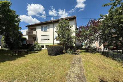 Freistehendes Mehrfamilienhaus in Leonberg