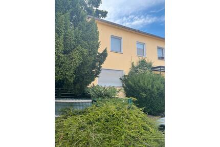 2-Familienhaus mit Potenzial in Sankt Augustin vom Eigentümer