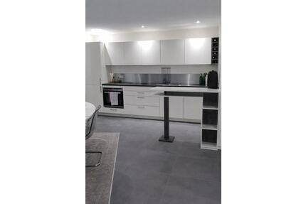 Neuwertige 3-Zimmer Wohnung mit Terrasse und Einbauküche - Donzdorf