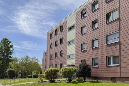 Renovierungsbedürftige 4-Zimmer-Wohnung mit Balkon in begehrter Weststadtlage - Braunschweig