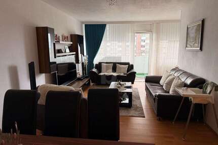 Wohnung zum Kaufen in Köln 165.000,00 € 82 m²