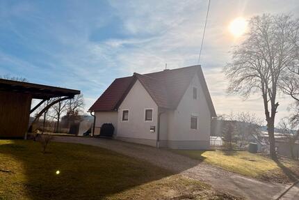 Raus aus der City, ab ins Einfamilienhaus in der Natur- Plz 86565 - München Schwabing-Freimann
