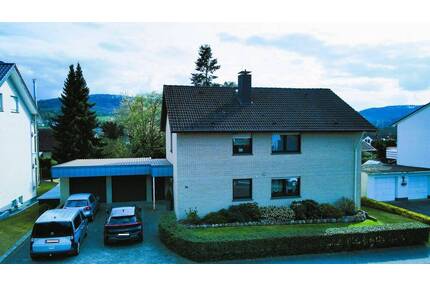 Familienfreundliches 7-Zimmer-Haus mit Modernisierungen in Detmold