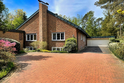 Exklusive Lebensqualität: Einfamilienhaus mit Sauna und Baupotenzial auf 3.092 m² Grundstück in bester Lage. - Telgte