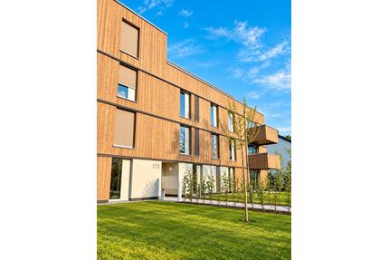 Schöne Wohnung mit 2 Bädern und großem Garten - Ludwigsburg Hoheneck