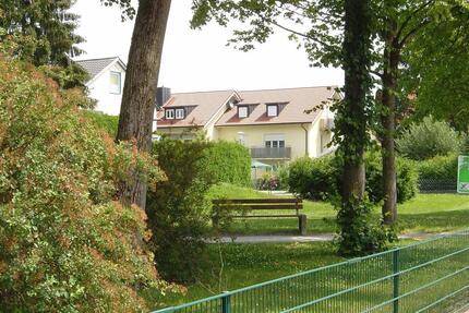 Ruhige, helle 3-Zi-Whg mit 2 Sonnenbalkonen in nahe Isarau - Ismaning