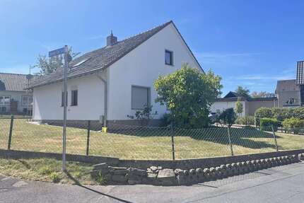 Haus zum Mieten in Neunkirchen-Seelscheid 1.400,00 € 120 m²