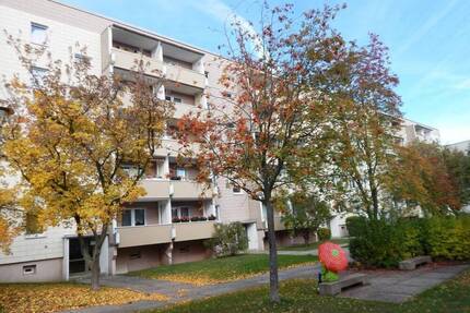 Top renovierte 3-Raum-Wohnung - 540,00&nbsp;EUR Kaltmiete, ca.&nbsp; 60,00&nbsp;m&sup2;&nbsp;Wohnfl&auml;che in Schkeuditz (PLZ: 04435)