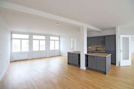 Wohnung zum Mieten in Wustermark 1.995,00 € 160.36 m²