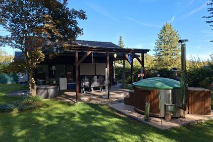 Bleilochtalsperre: Ferienhaus >1.000 m² EIGENTUMSLAND | Carport - Schleiz