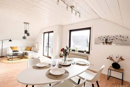 *** Traumhafte 3 Zimmer-Dachgeschoss-Wohnung mit Südbalkon und Stellplatz *** - Waghäusel Wiesental