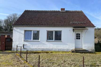Haus zum Kaufen in Perleberg Dergenthin 64.500,00 € 108 m² - Perleberg / Dergenthin