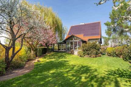 Haus zum Kaufen in Stahnsdorf 1.090.000,00 € 204 m²