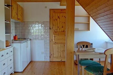 (EF0300_M) Weimar: Bad Berka, großes möbliertes Apartment mit Ausblick in einer Stadtrandvilla, WLAN inklusive