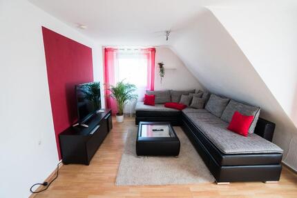 Moderne möblierte 3Zimmer-Maisonette mit Dachstudio in Leinfelden - Leinfelden-Echterdingen
