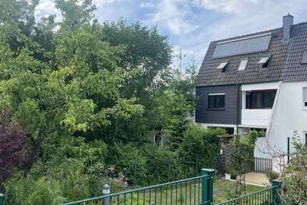 Haus zum Kaufen in Neu-Anspach 370.000,00 € 154 m²