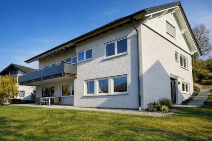 Großzügiges Einfamilienhaus mit Einliegerwohnung & Tiny House - Schlier