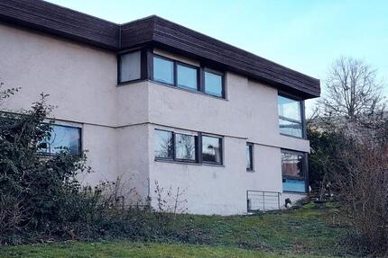 Courtagefrei: Freies Zweifamilienhaus mit großem Grundstück - Maulbronn