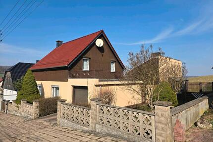 Hausgrunstück 382 qm mit 2 Garagen - Sondershausen