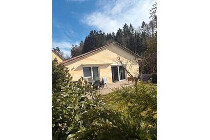 Bungalow mit Einliegerwohnung - 549.000,00&nbsp;EUR Kaufpreis, ca.&nbsp; 135,00&nbsp;m&sup2; in Ansbach (PLZ: 91522)