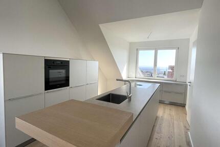 Kochen mit fantastischer Fernsicht - Neubau DG-Wohnung - Frankfurt am Main Bergen-Enkheim