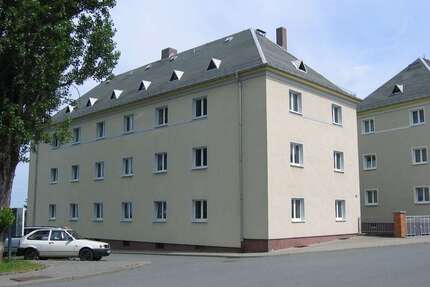 Wohnung zum Mieten in Zeulenroda-Triebes 275,00 € 51.04 m²