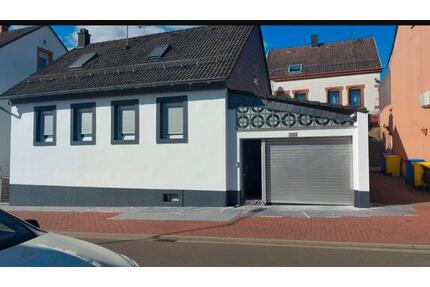 Haus privat zu verkaufen - 259.000,00&nbsp;EUR Kaufpreis, ca.&nbsp; 120,00&nbsp;m&sup2; in Zweibrücken (PLZ: 66482)