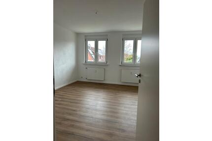 Wohnung sofort bezugsfertig - 1.000,00&nbsp;EUR Kaltmiete, ca.&nbsp; 85,00&nbsp;m&sup2; in Wathlingen (PLZ: 29339)