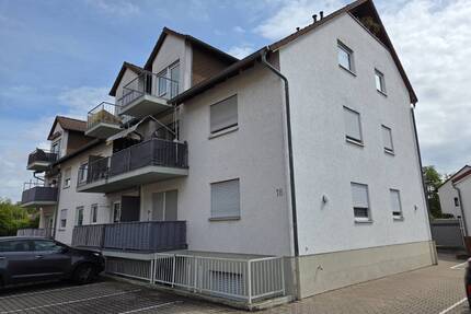 Frisch renovierte 2-Zimmer-Wohnung mit Stellplatz in ruhiger Lage von Birkenheide