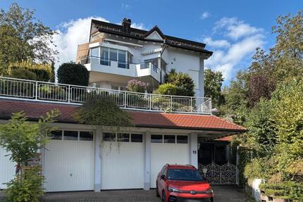 Ganz besonders Wohnen auf 224 m² mit traumhaftem Blick in die Berge für Familien oder Paare - Emmendingen