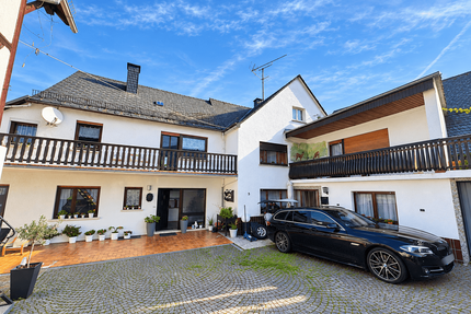 Haus zum Kaufen in Greifenstein Allendorf 350.000,00 € 290 m²
