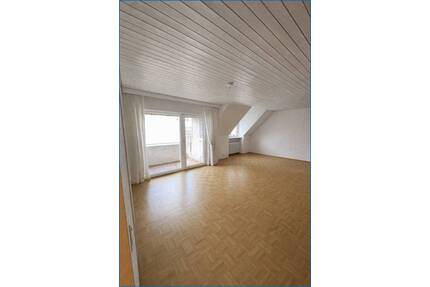 Attraktive, stadtnahe 3,5 Zimmer DG-Wohnung mit Balkon in Radolfzell - Radolfzell am Bodensee