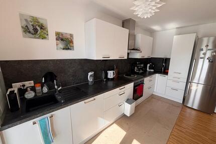 Helle moderne 3-Zimmer-Wohnung mit 2 Balkonen und TG - Regensburg Galgenberg
