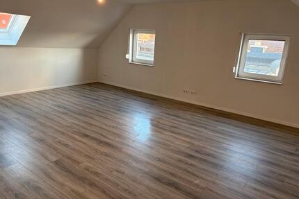 Wohnung zum Vermieten - 650,00&nbsp;EUR Kaltmiete, ca.&nbsp; 75,00&nbsp;m&sup2; in Schierling (PLZ: 84069)