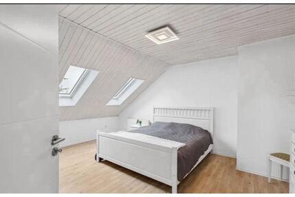 Wunderschöne helle Wohnung in ruhiger Wohngegend - Furth