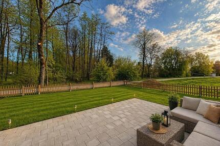 Mit großem Garten! Exklusive 85 m² EG-Wohnung | Terrasse | BJ 25 - Kirchroth