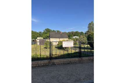 Grundstück zu verkaufen in Hennigsdorf 450.000,00 € 1277 m²