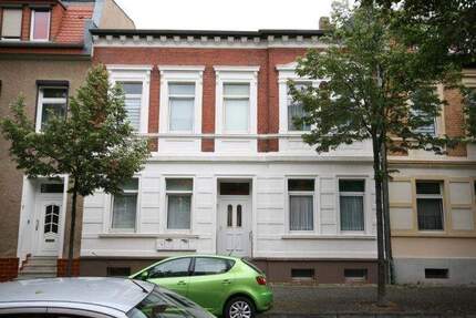 Sehr schöne 2-Raumwohnung mit Dachterrasse - Bernburg