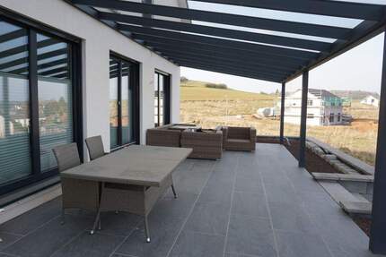 ***Traumhaftes, neuwertiges Einfamilienhaus mit Einliegerwohnung in Bad Arolsen zu verkaufen ***