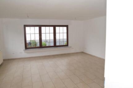 2 Zi. EG Wohnung m. Terrasse * 01.07.2026 o. früher * v. Privat - Glauburg