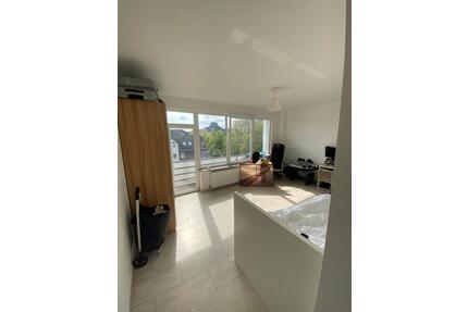 1-Zimmer Wohnung zur Nachmiete ab 01.05 (teilmöbliert) - Krefeld Cracau