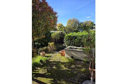 ***Eckgrundstück!, geräumiges Haus in guter Wohnlage sucht neuen Eigentümer!*** - Ludwigshafen am Rhein Pfingstweide