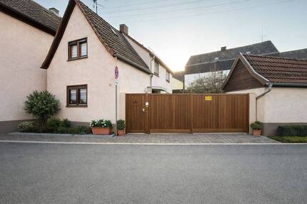 Sanierungsbedürftiges EFH in schöner Lage von WI-Bierstadt - Wiesbaden