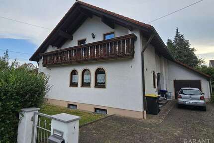 Haus zum Kaufen in Ichenhausen 530.000,00 € 200 m²