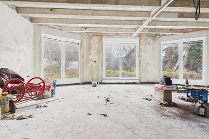 Haus zum Kaufen in Bayern - Villenbach 470.000,00 € 305.88 m²