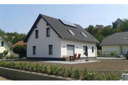 Schlüsselfertiger Neubau-Erstbezug zum guten Preis in 01796 Struppen